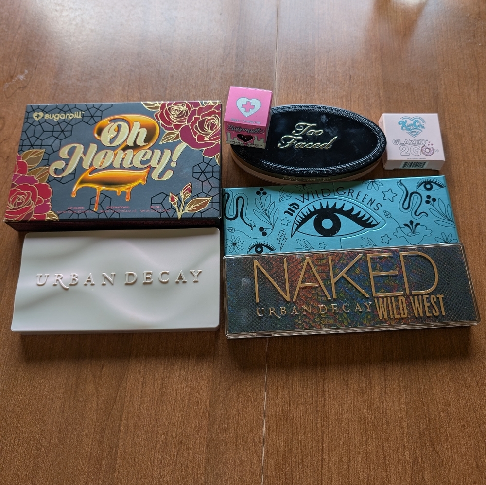 High-end luxury eyeshadow and face palettes Urban Decay Sugarpill Too Faced